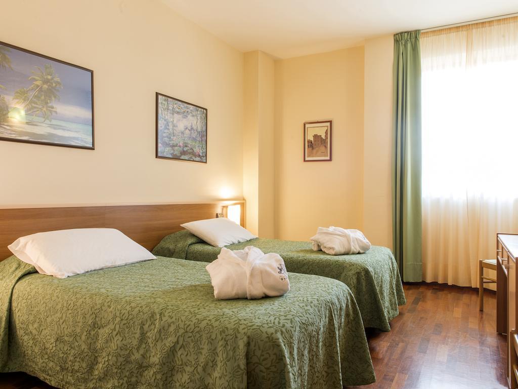 Torresi 3* Potenza Picena