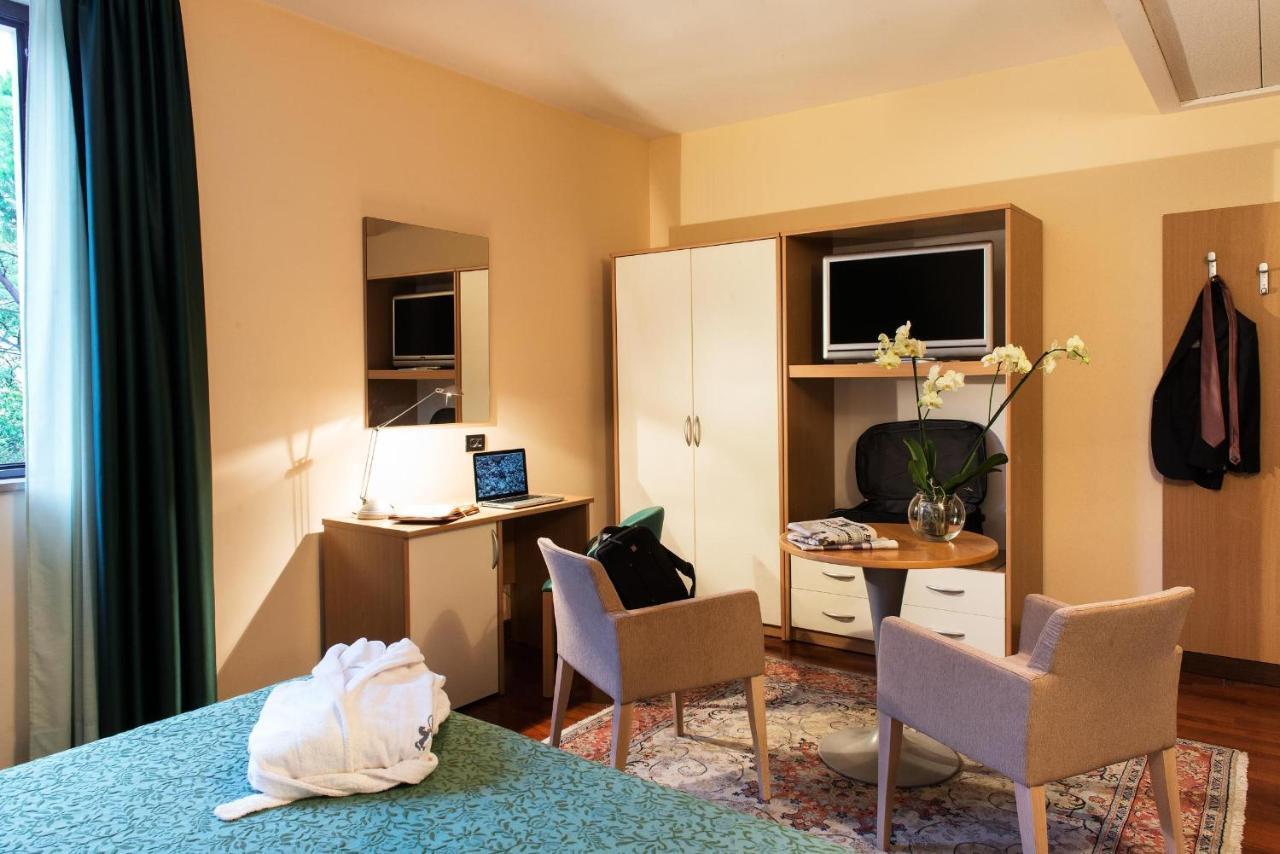 Torresi Hotel